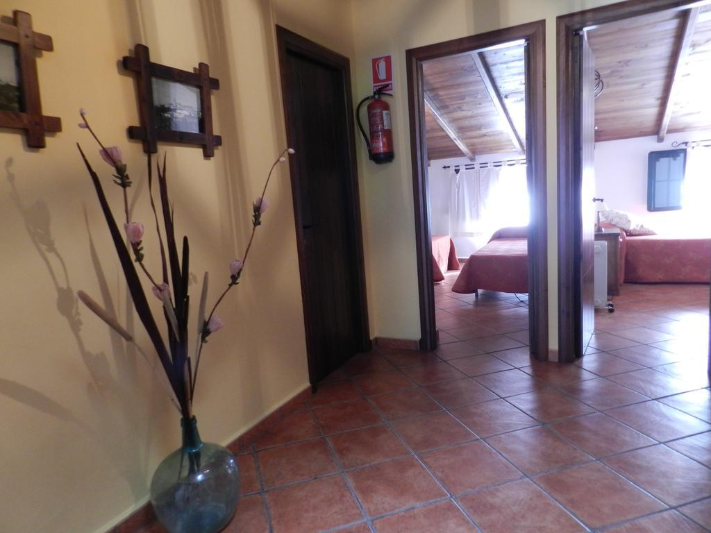 Alojamiento Rural La Rabida 25 Cumbres Mayores Bagian luar foto