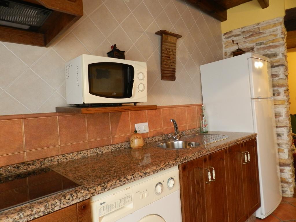 Alojamiento Rural La Rabida 25 Cumbres Mayores Bagian luar foto