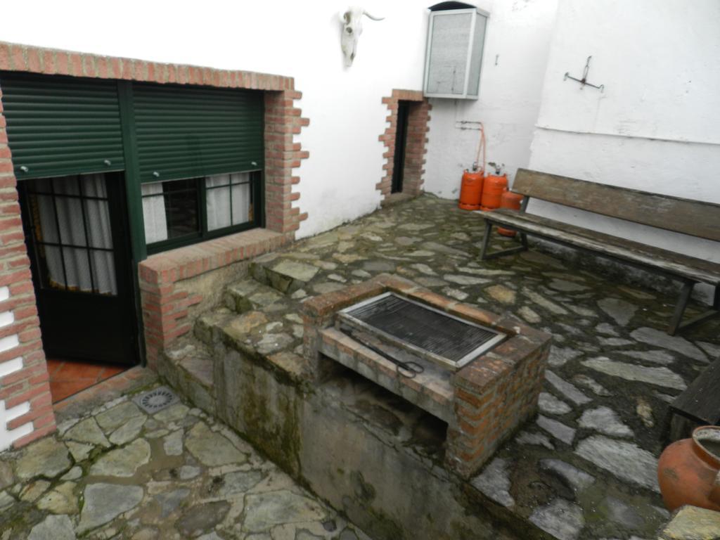 Alojamiento Rural La Rabida 25 Cumbres Mayores Bagian luar foto